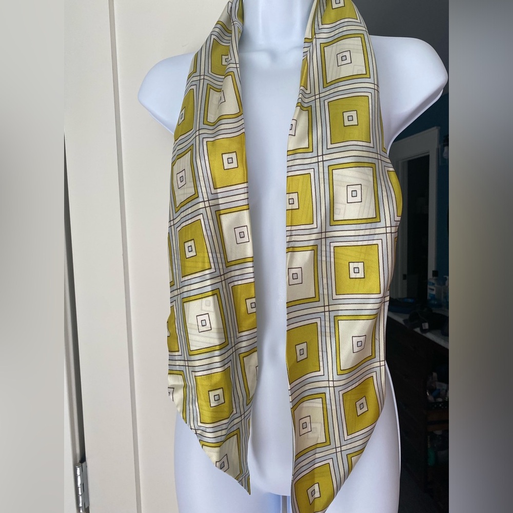 Vintage retro scarf